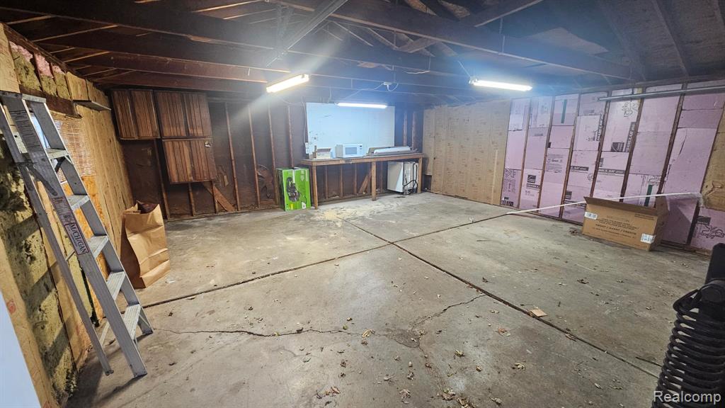 2259 Cambridge Road Berkley, MI 48072 - Photo 20 of 20