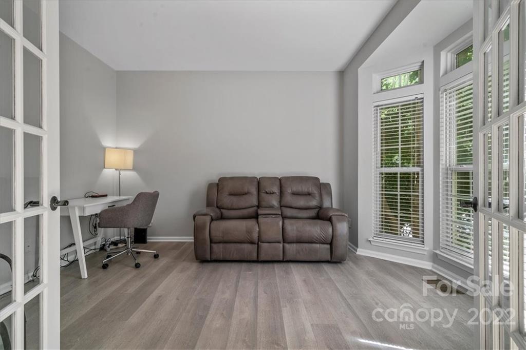 500 Haley Court Fort Mill, SC 29708 - Photo 4 of 20 a living room with furniture