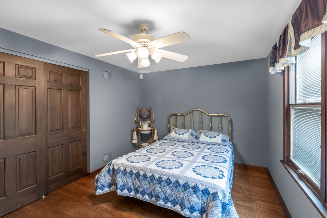 2621 Landwehr Road Glenview, IL 60026 - Photo 23 of 36 Gallery Image 23