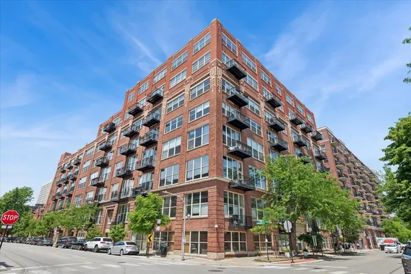 $549,000 | 1500 West Monroe Street, Unit 325, Chicago, IL 60607