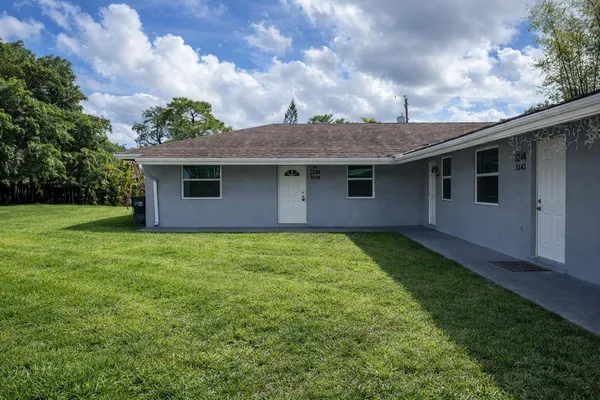 $2,000 | 2416 Sunset Drive, West Palm Beach, FL 33415