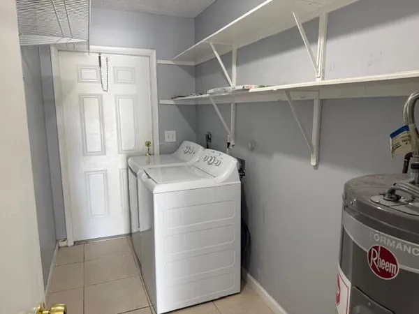 $2,000 | 2416 Sunset Drive, West Palm Beach, FL 33415