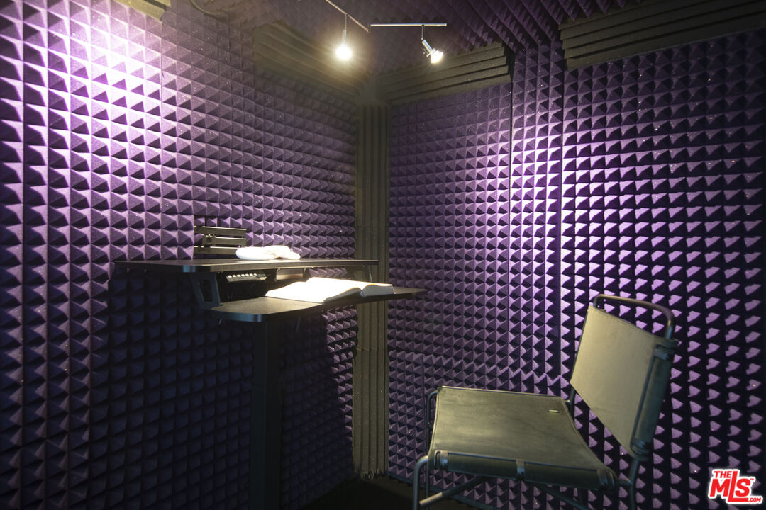 13604 Hart Street Van Nuys, CA 91405 - Photo 37 of 43 a bathroom with a toilet