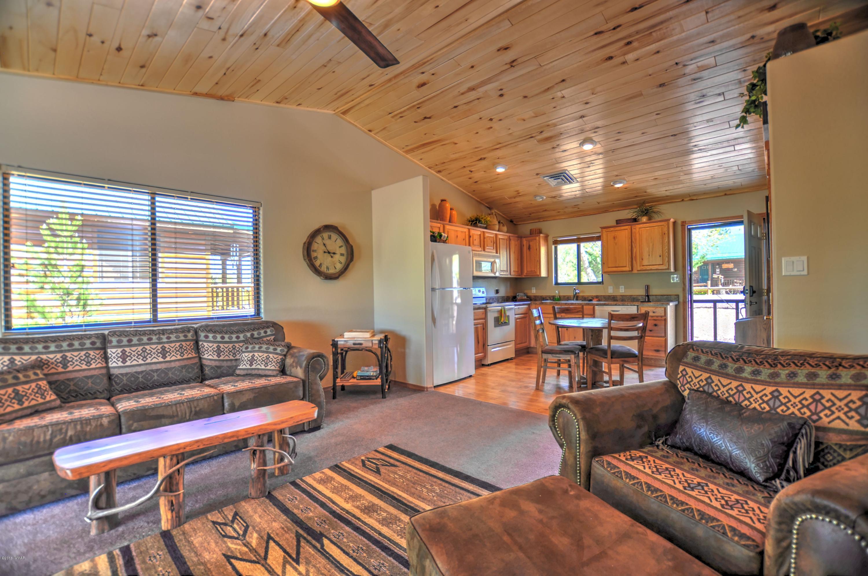 2330 Buffalo Loop Overgaard, AZ 85933 - Photo 12 of 28 Gallery Image 12