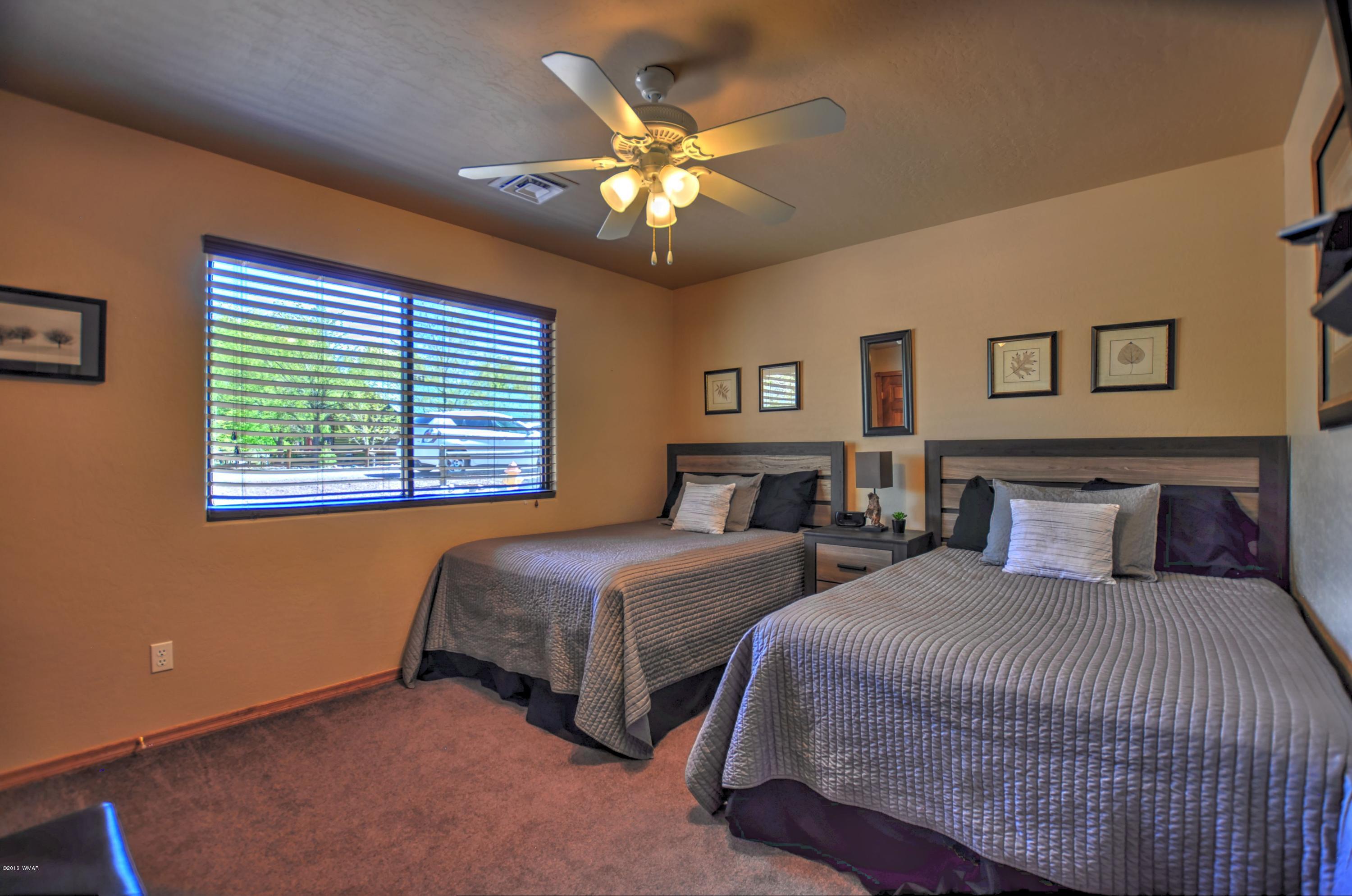 2330 Buffalo Loop Overgaard, AZ 85933 - Photo 16 of 28 Gallery Image 16