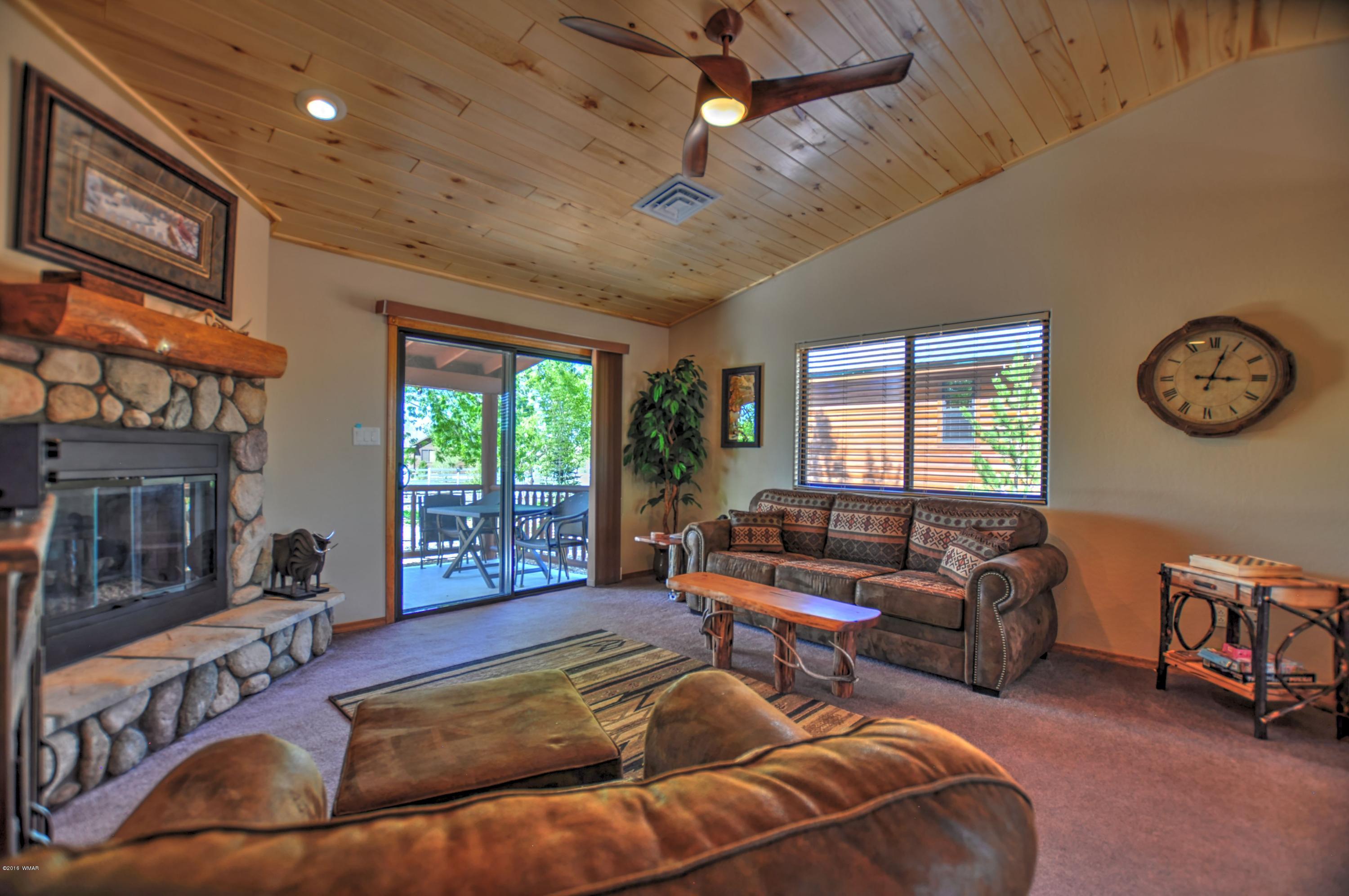 2330 Buffalo Loop Overgaard, AZ 85933 - Photo 17 of 28 Gallery Image 17