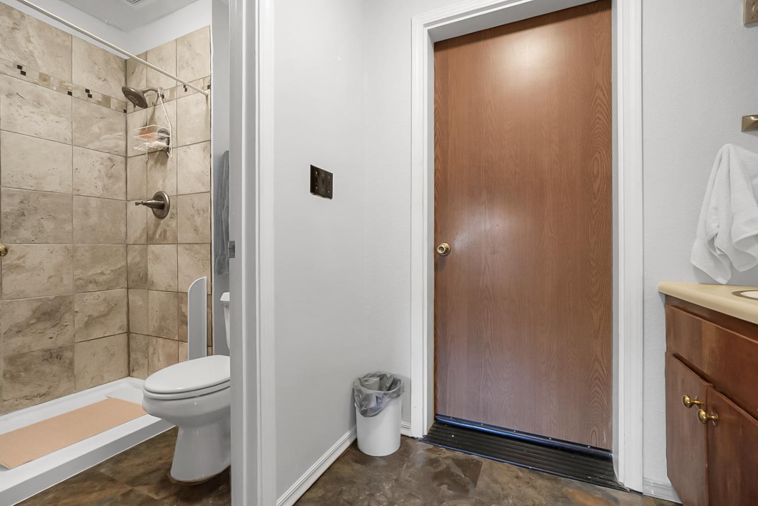 21014 Ferretti Road Groveland, CA 95321 - Photo 15 of 42