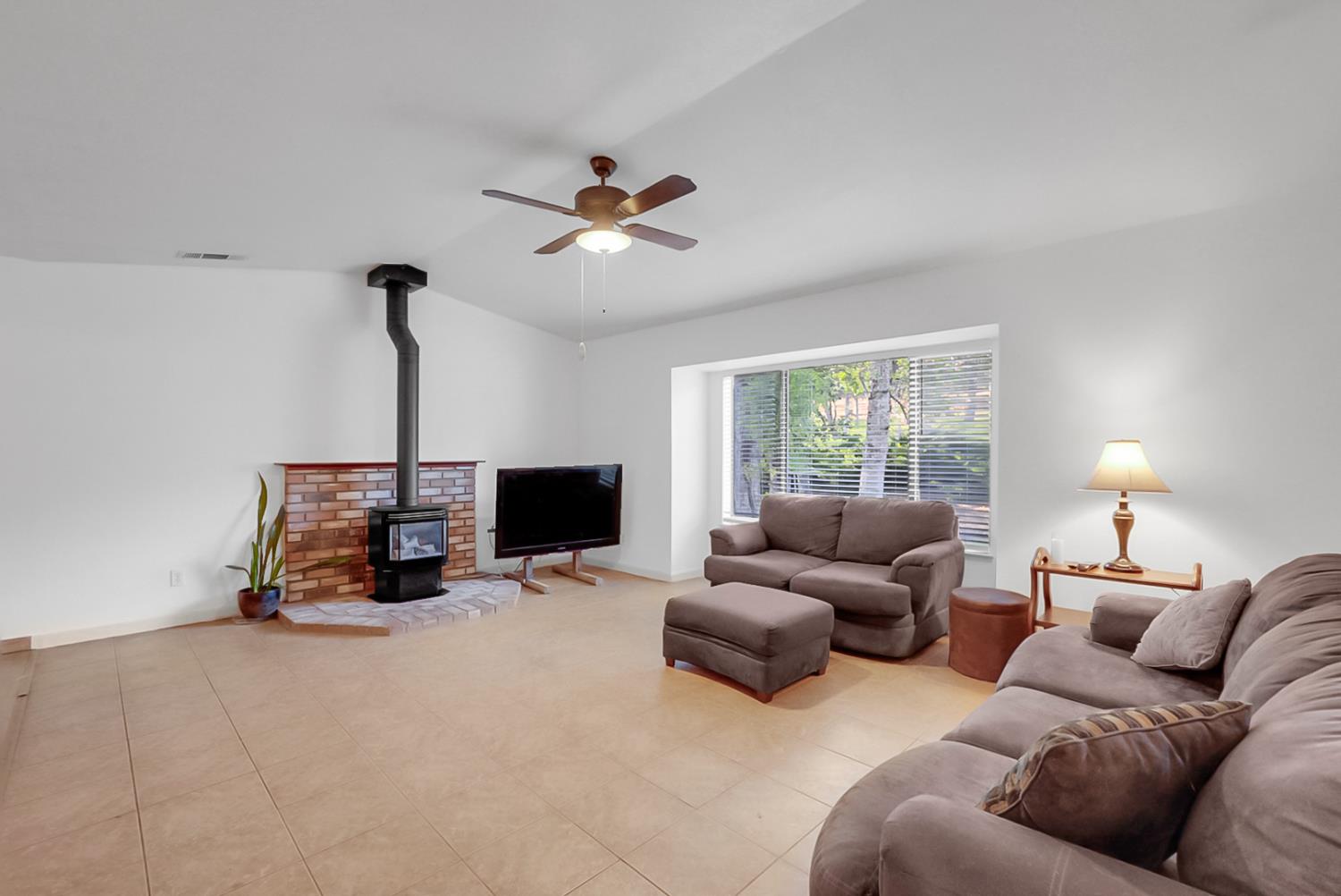 21014 Ferretti Road Groveland, CA 95321 - Photo 6 of 42