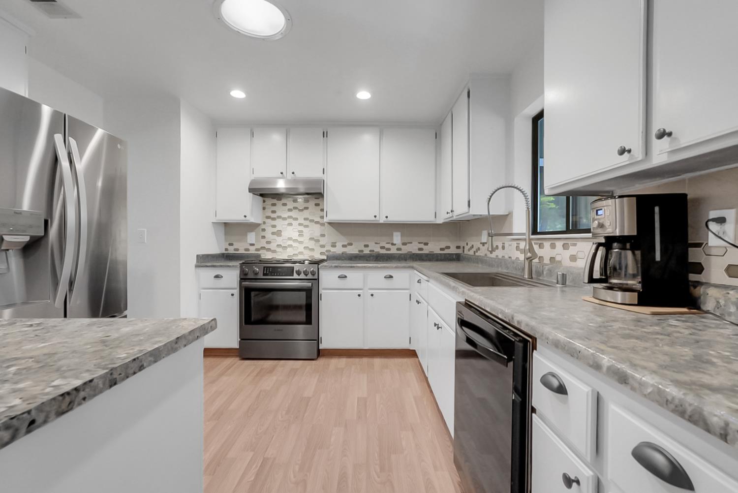 21014 Ferretti Road Groveland, CA 95321 - Photo 9 of 42