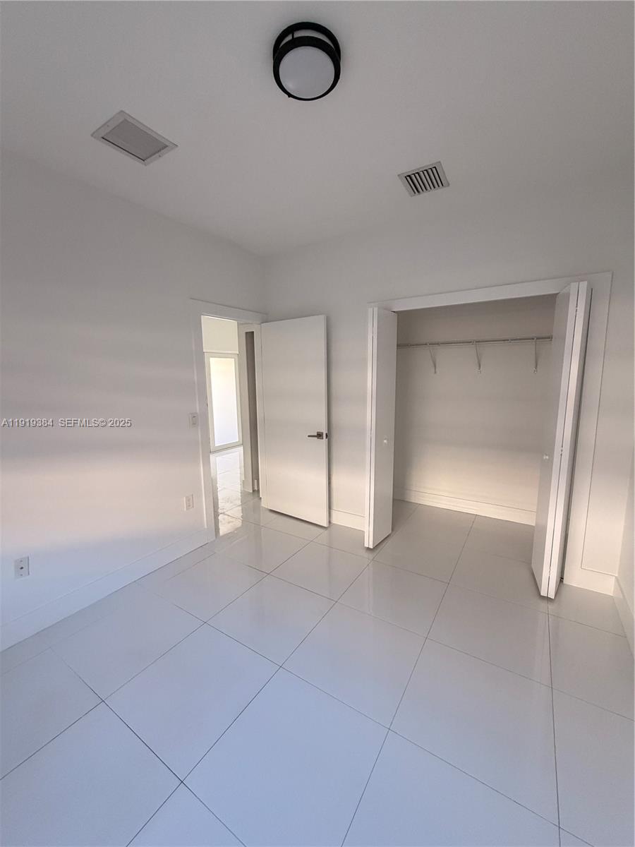 17334 Southwest 303rd Street Homestead, FL 33030 - Photo 11 of 34