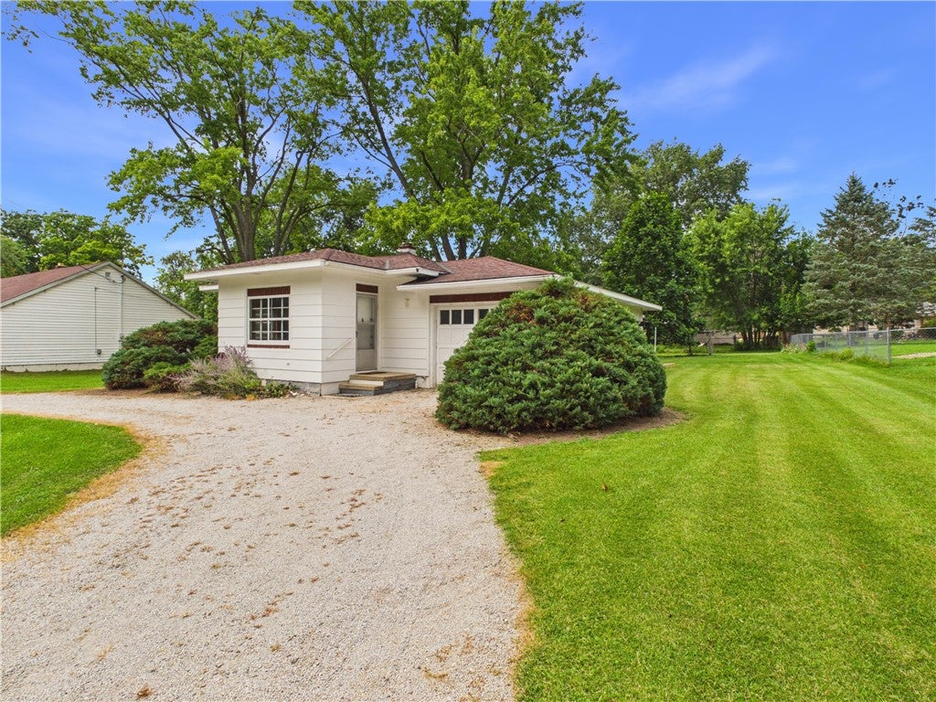 1121 Wilkin Road Danville, IL 61832 - Photo 11 of 13 Gallery Image 11