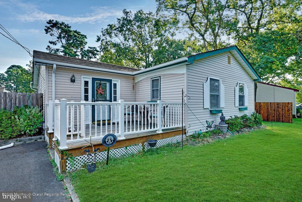 160 Wave Road Manahawkin, NJ 08050 - Photo 3 of 32 3