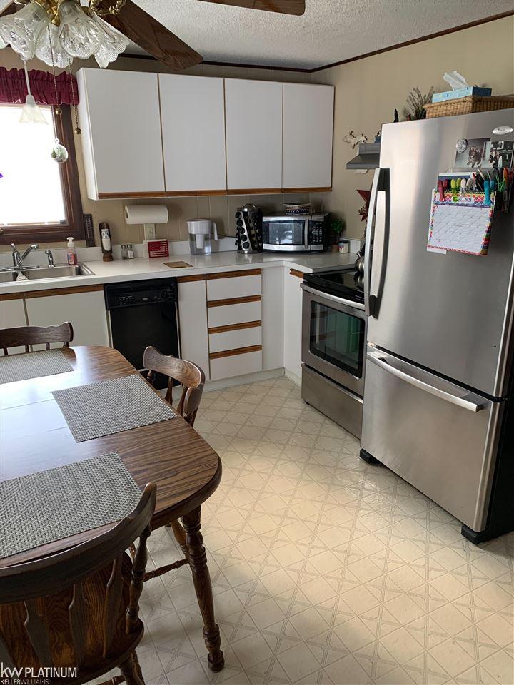 7101 Meldrum Road Fair Haven, MI 48023 - Photo 7 of 23