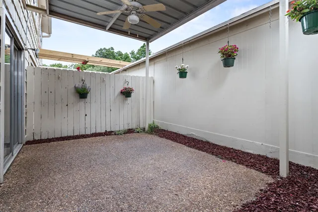 $1,450 | 5960 Townhouse Lane, Beaumont, TX 77707