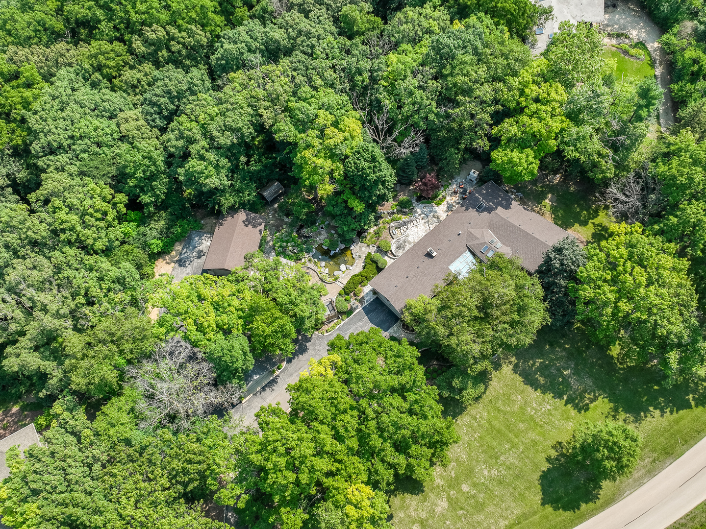 41W558 Farview Road Elburn, IL 60119 - Photo 49 of 50 an aerial view of a house with a yard