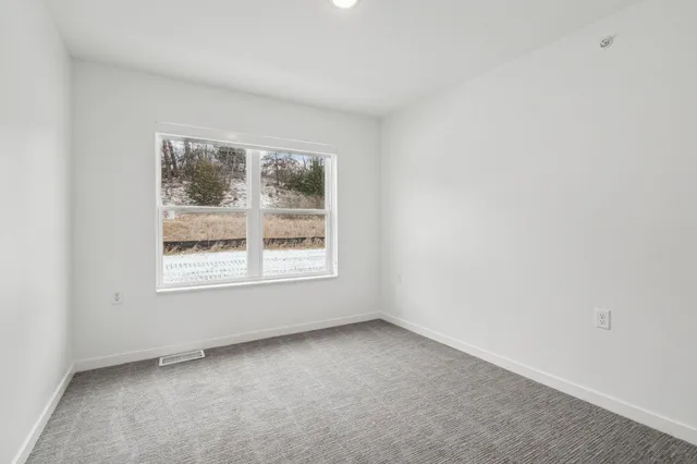 $2,700 | 10042 Diffley Court, Inver Grove Heights, MN 55077