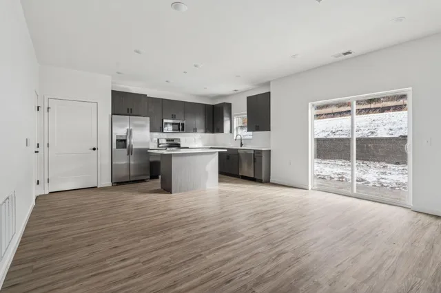 $2,700 | 10042 Diffley Court, Inver Grove Heights, MN 55077