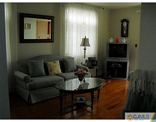 21 Winthrop Road Monroe Township, NJ 08831 - Photo 17 of 17 Gallery Image 17