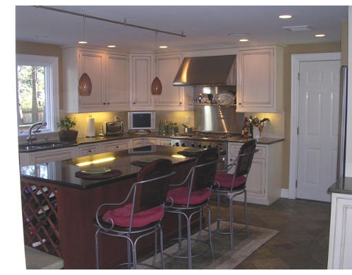 16 Ginn Road Winchester, MA 01890 - Photo 2 of 9
