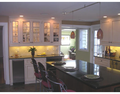 16 Ginn Road Winchester, MA 01890 - Photo 3 of 9