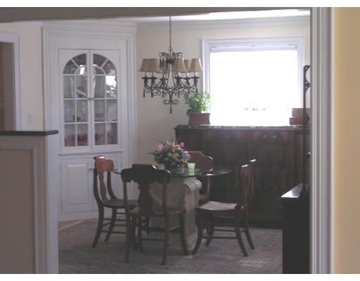 16 Ginn Road Winchester, MA 01890 - Photo 5 of 9