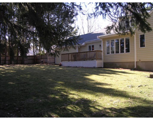 16 Ginn Road Winchester, MA 01890 - Photo 8 of 9