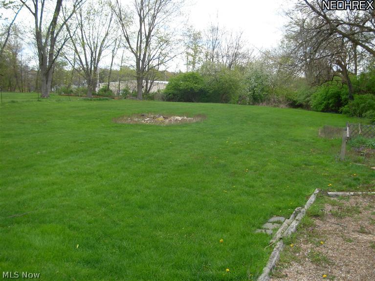 1999 South Gregg Road Akron, OH 44319 - Photo 6 of 16