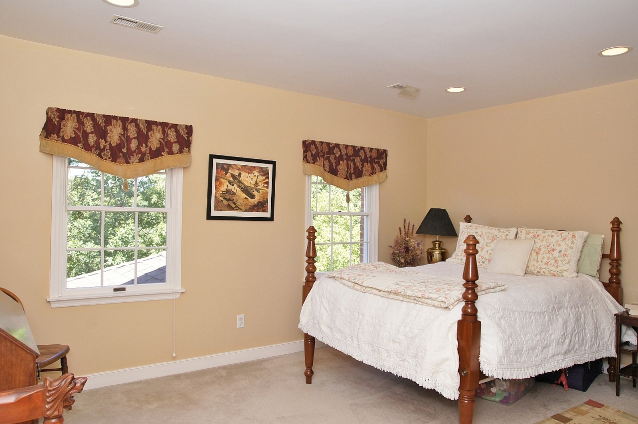 5360 Silver Fox Road Roanoke, VA 24018 - Photo 13 of 28 INTERIOR