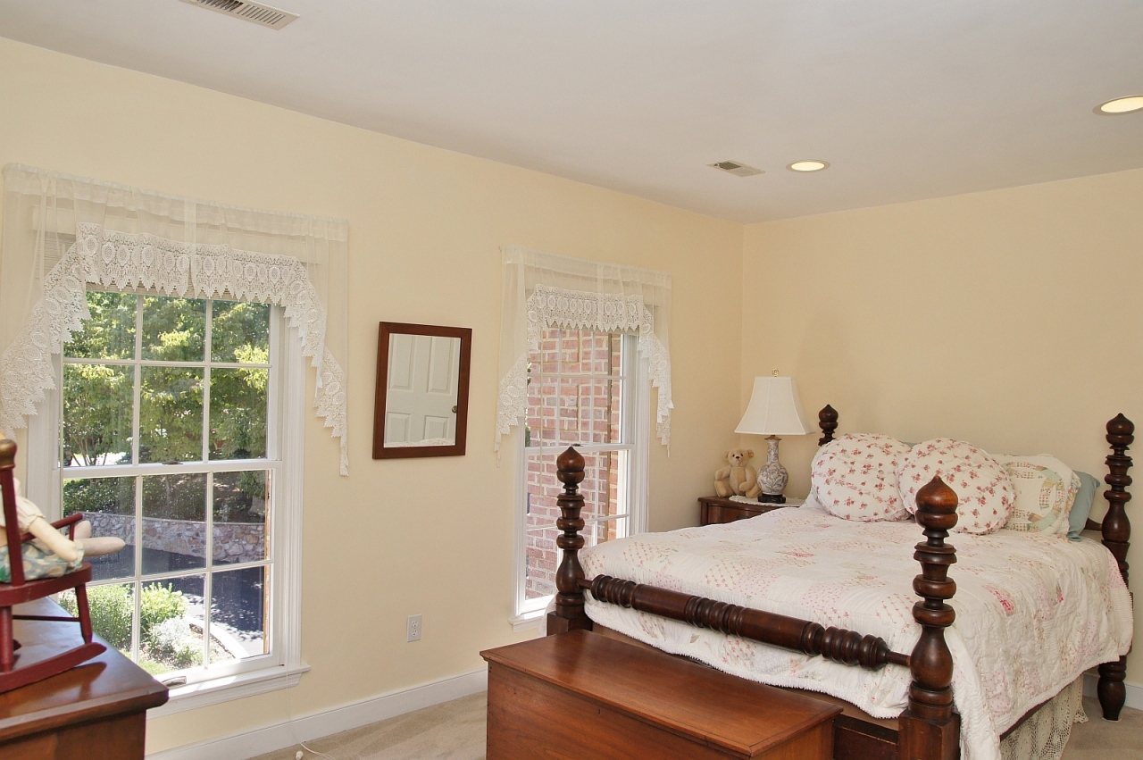 5360 Silver Fox Road Roanoke, VA 24018 - Photo 14 of 28 INTERIOR