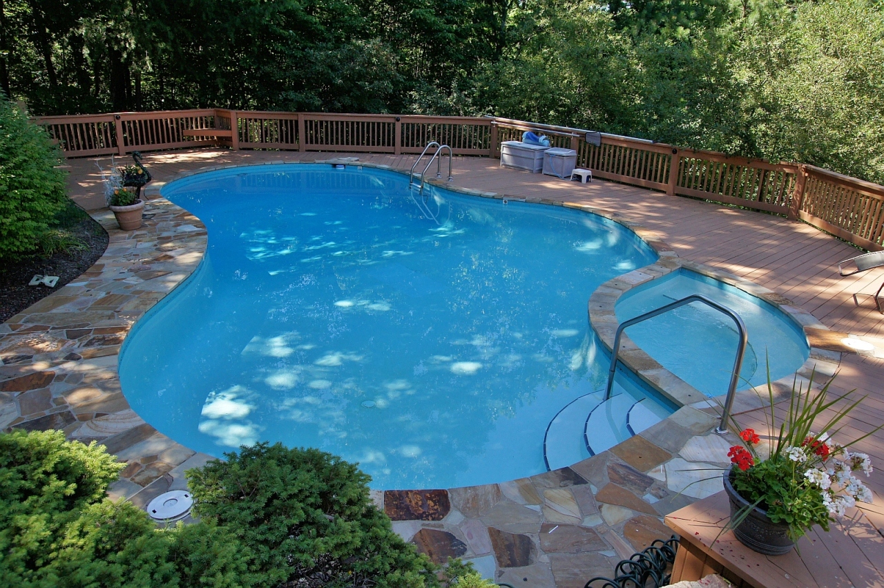 5360 Silver Fox Road Roanoke, VA 24018 - Photo 20 of 28 EXTERIOR