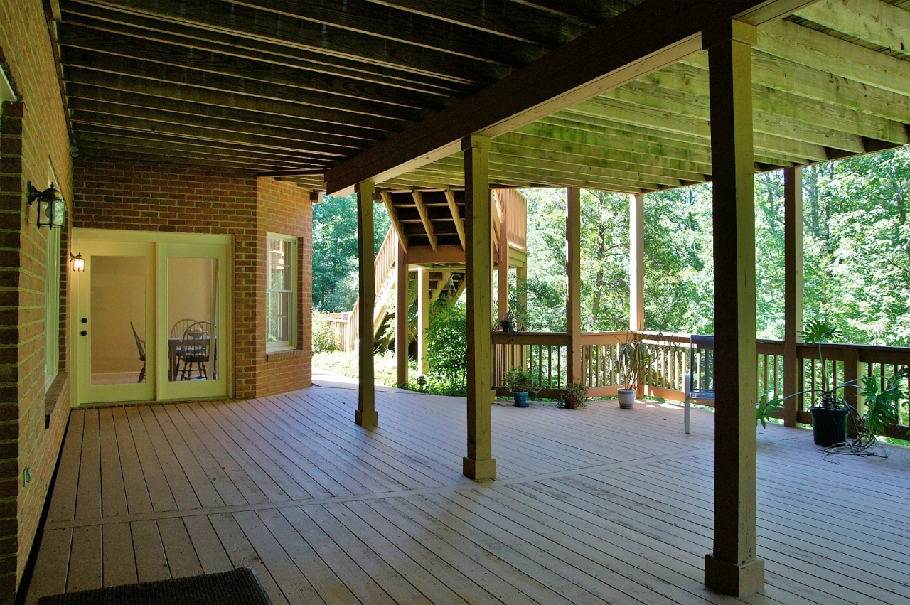 5360 Silver Fox Road Roanoke, VA 24018 - Photo 25 of 28 EXTERIOR