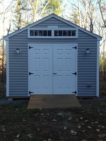 16 Wason Road Hudson, NH 03051 - Photo 5 of 18 a backyard of a house
