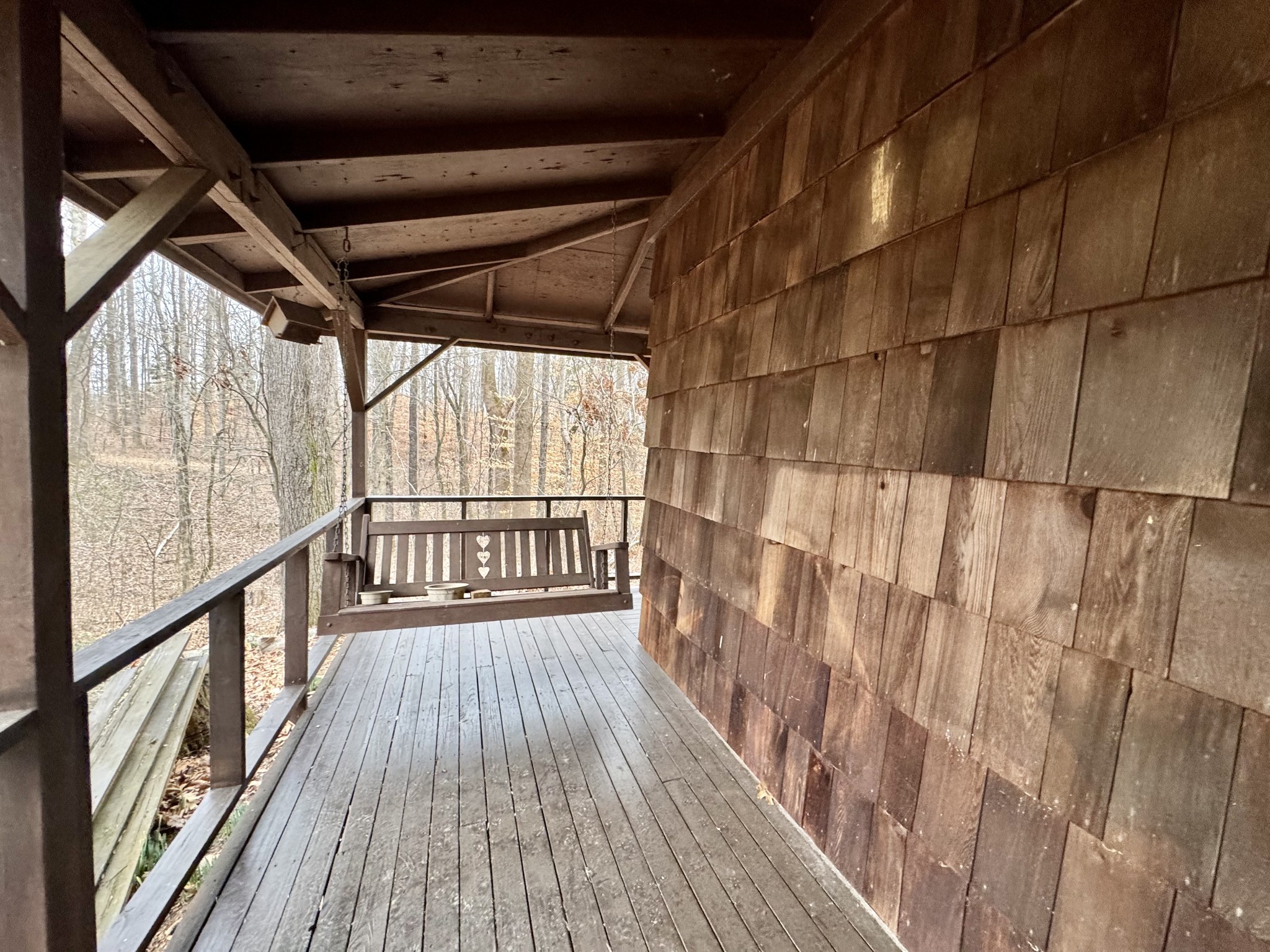 110 Lambert Ridge Road Wartrace, TN 37183 - Photo 3 of 11 a view of hallway with wooden floor