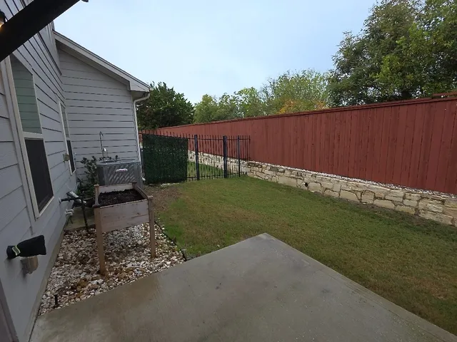 $1,900 | 1608 Catalan Road, Unit 302, Austin, TX 78748