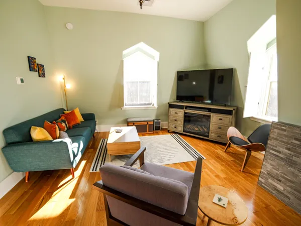 $325,000 | 15 Middle Street, Unit 3, Hallowell, ME 04347