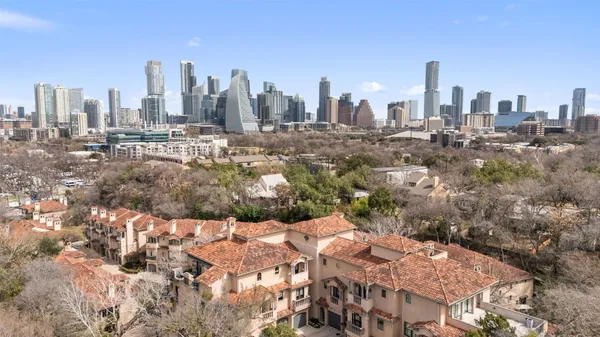 $1,250,000 | 1529 Barton Springs Road, Unit 2, Austin, TX 78704