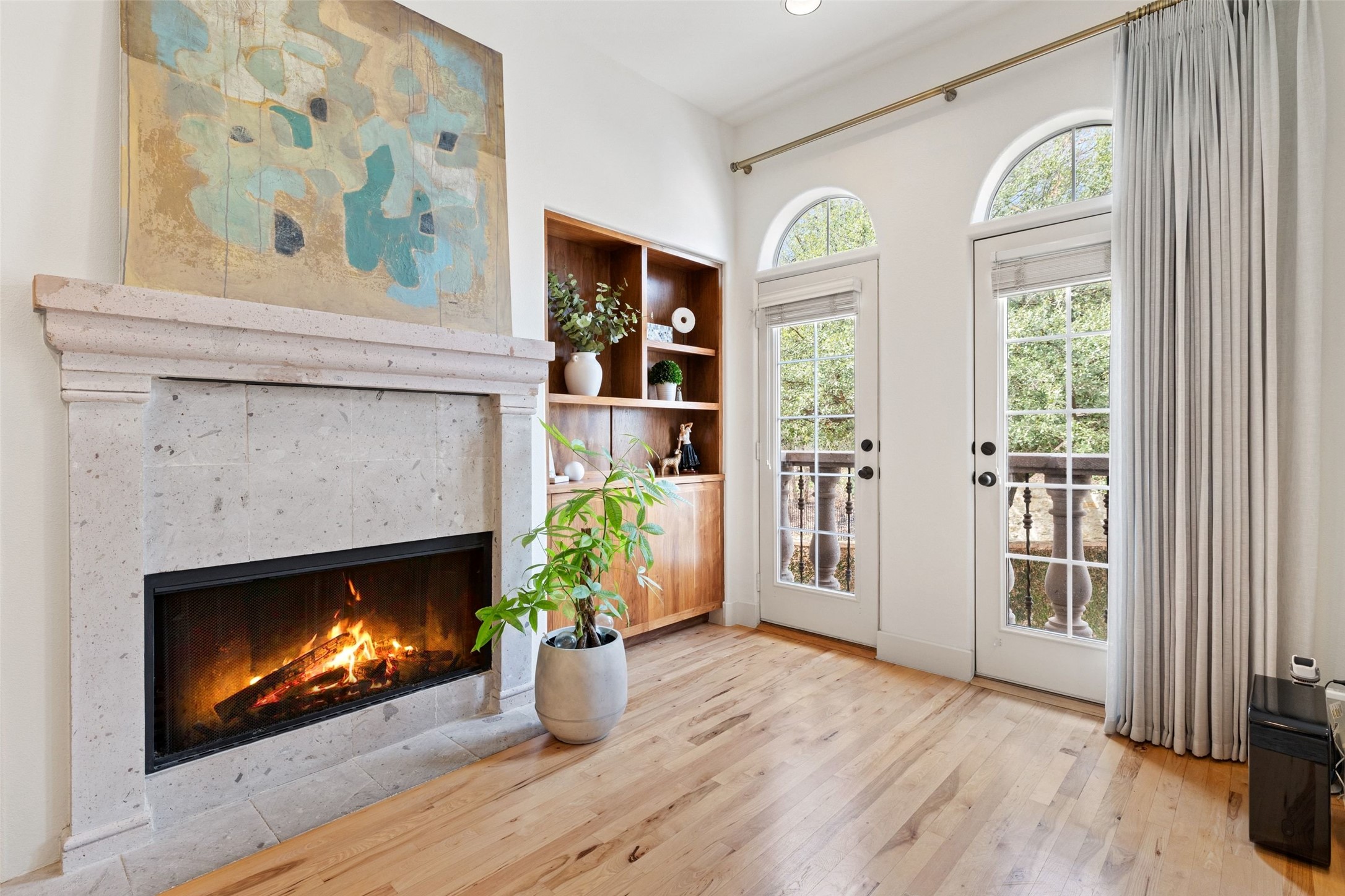 1529 Barton Springs Road, Unit 2 Austin, TX 78704 - Photo 8 of 40 a view of an empty room with window and fire place