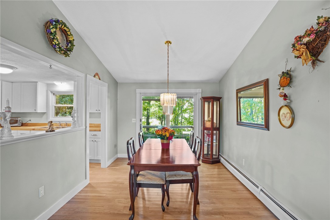 302 Old County Road Smithfield, RI 02917 - Photo 12 of 40
