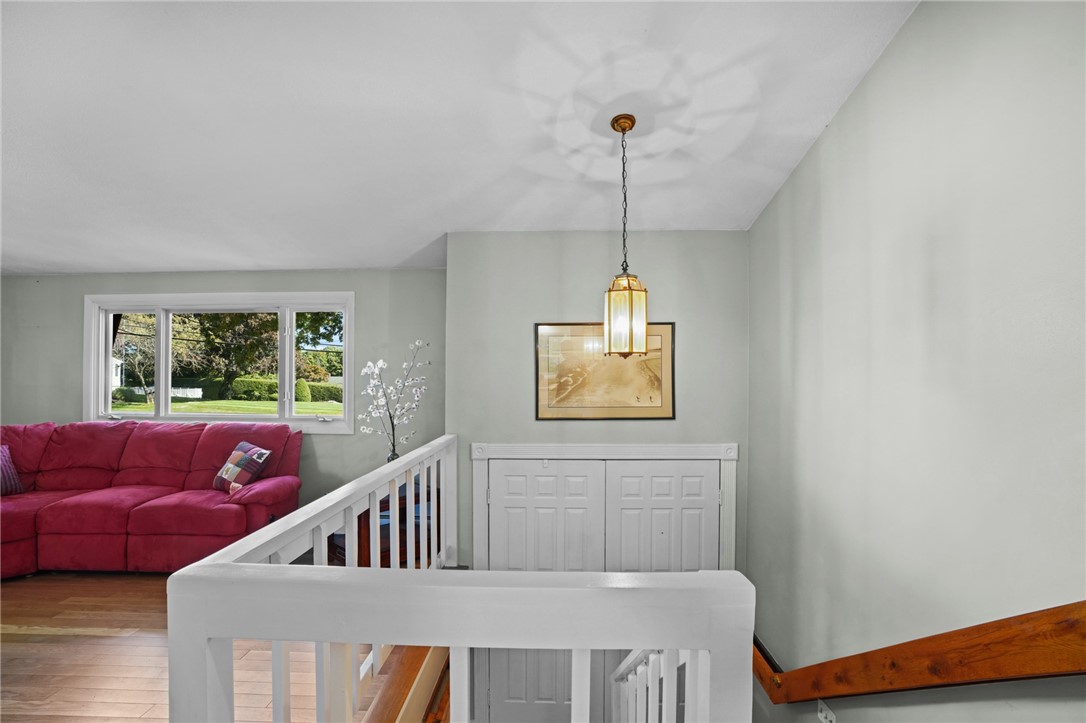 302 Old County Road Smithfield, RI 02917 - Photo 10 of 40