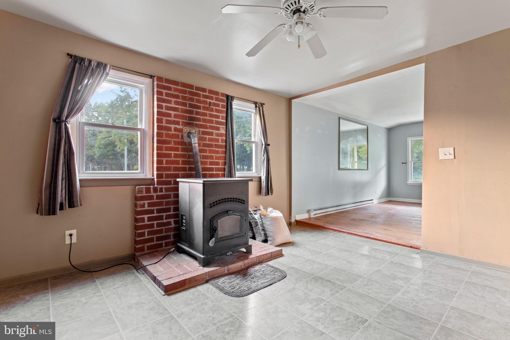 13943 Rockdale Road Clear Spring, MD 21722 - Photo 14 of 43 Gallery Image 14