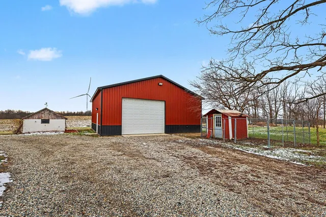 $370,000 | 10531 Wood Road, North Adams, MI 49262