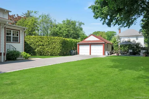 $1,628,000 | 1 Eighth Street, Pelham, NY 10803