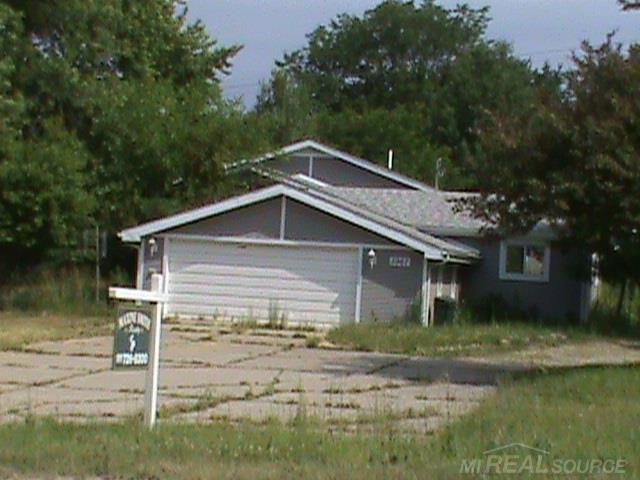 5967 Dryden Road Dryden, MI 48428 - Photo 3 of 40 31322580-2.JPG