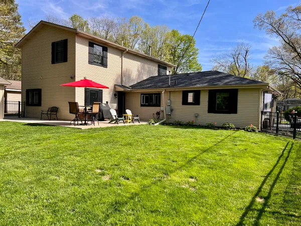 $615,000 | 20070 Parkway Avenue, Three Rivers, MI 49093