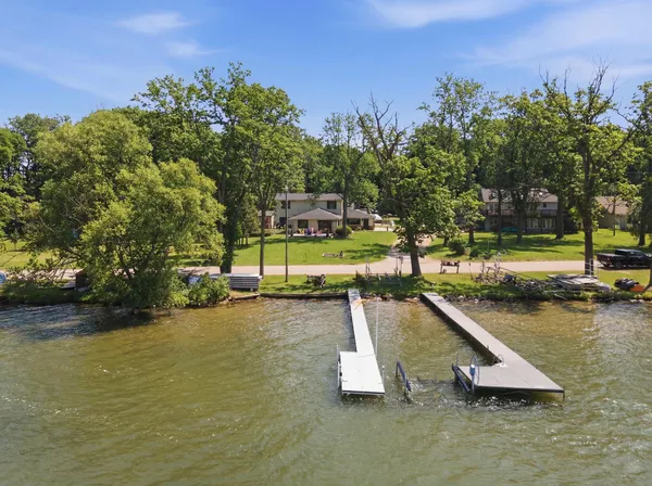 $615,000 | 20070 Parkway Avenue, Three Rivers, MI 49093