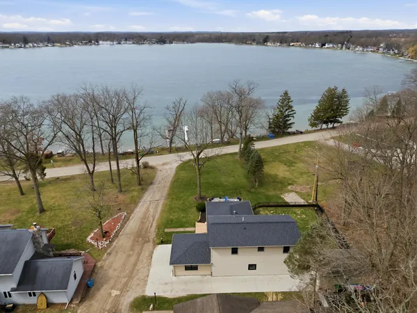 $629,000 | 20070 Parkway Avenue, Three Rivers, MI 49093