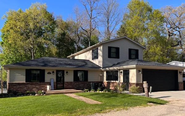 $615,000 | 20070 Parkway Avenue, Three Rivers, MI 49093