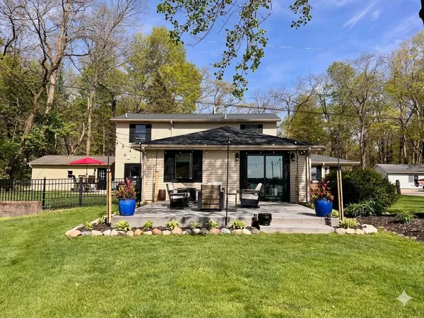 $615,000 | 20070 Parkway Avenue, Three Rivers, MI 49093