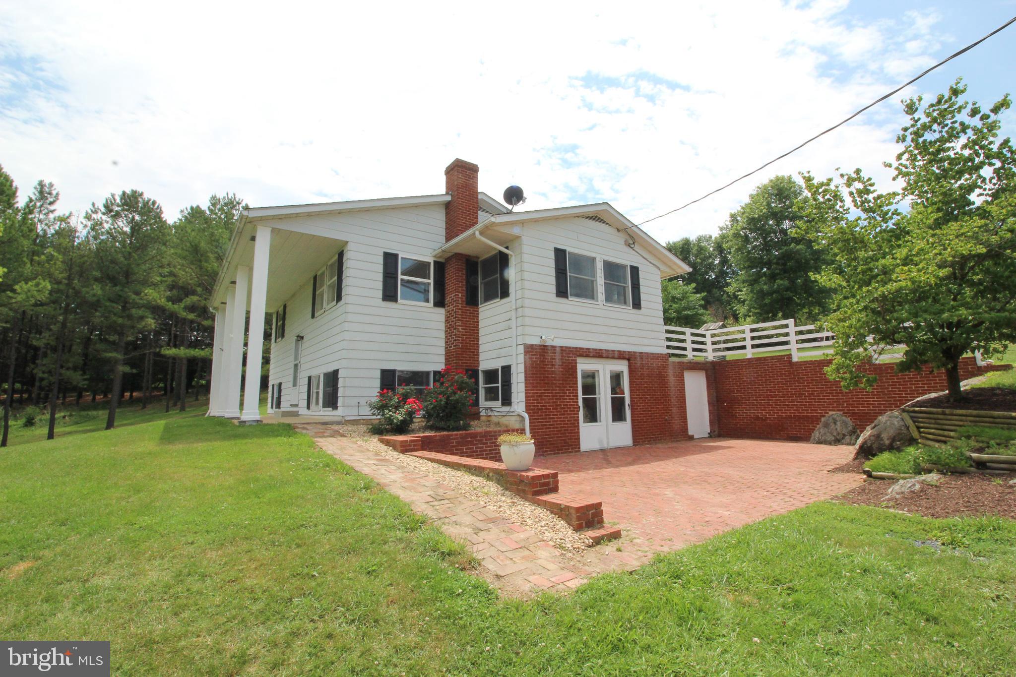 4055 Conicville Road Mount Jackson, VA 22842 - Photo 3 of 42
