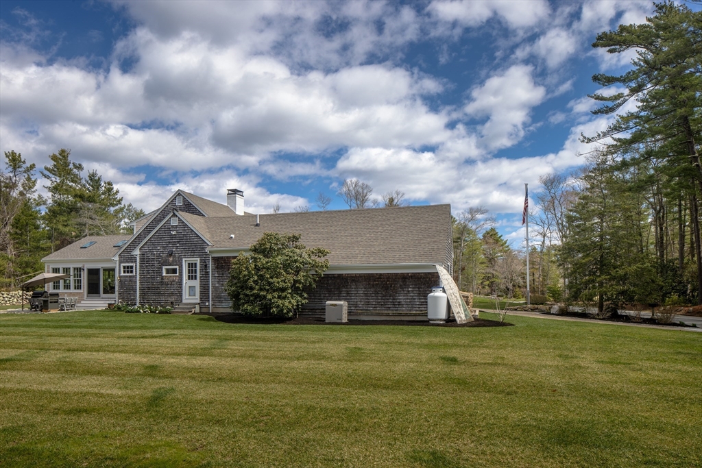 65 Olde Knoll Road Marion, MA 02738 - Photo 4 of 42